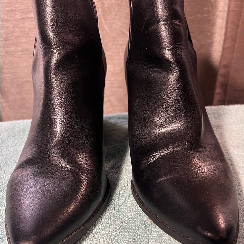 Sun + Stone Black faux Leather Upper Ankle Booties Size 8 1/2 - Picture 2 of 9
